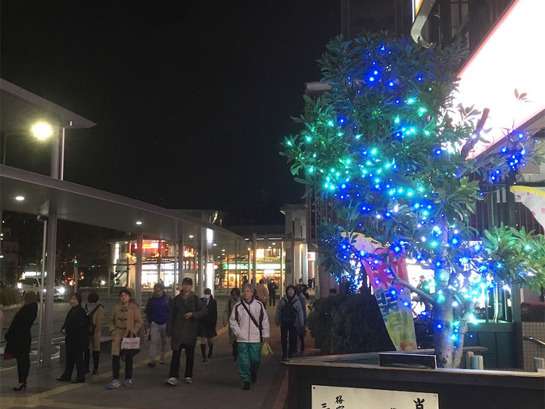 ディスプレイ　展示　厚木　厚木市　愛甲石田　横須賀市　横須賀　記念艦　戦艦　三笠　三笠ビル商店街　入口装飾　ファクトリーマオ   ファクトリーマオ株式会社