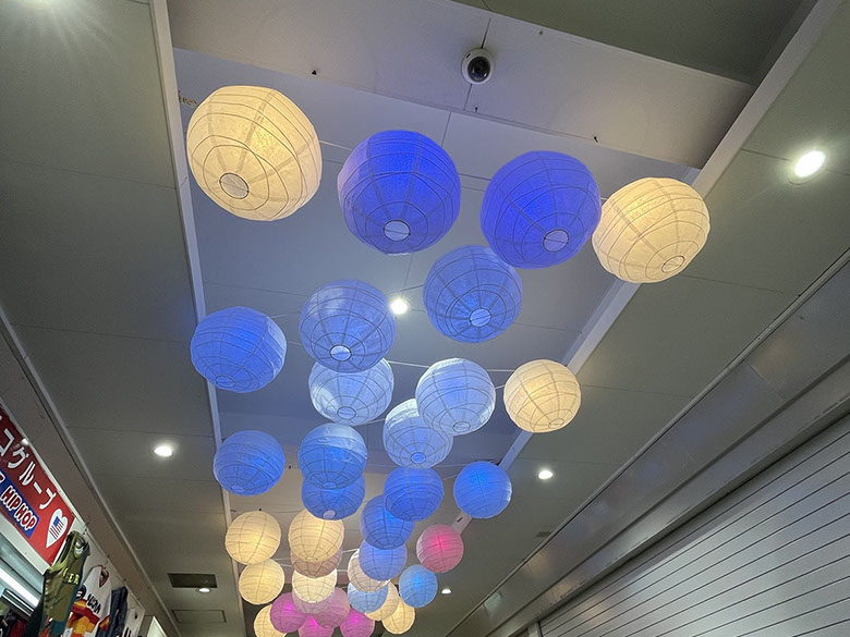 ディスプレイ　展示　厚木　厚木市　愛甲石田　横須賀市　横須賀　記念艦　戦艦　三笠　三笠ビル商店街　入口装飾　ファクトリーマオ   ファクトリーマオ株式会社