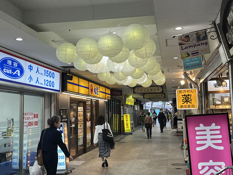 ディスプレイ　展示　厚木　厚木市　愛甲石田　横須賀市　横須賀　記念艦　戦艦　三笠　三笠ビル商店街　入口装飾　ファクトリーマオ   ファクトリーマオ株式会社