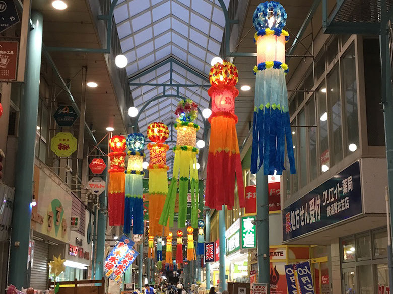 ディスプレイ　展示　厚木　厚木市　愛甲石田　横須賀市　横須賀　記念艦　戦艦　三笠　三笠ビル商店街　入口装飾　ファクトリーマオ   ファクトリーマオ株式会社
